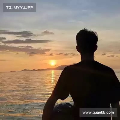 劳真杨